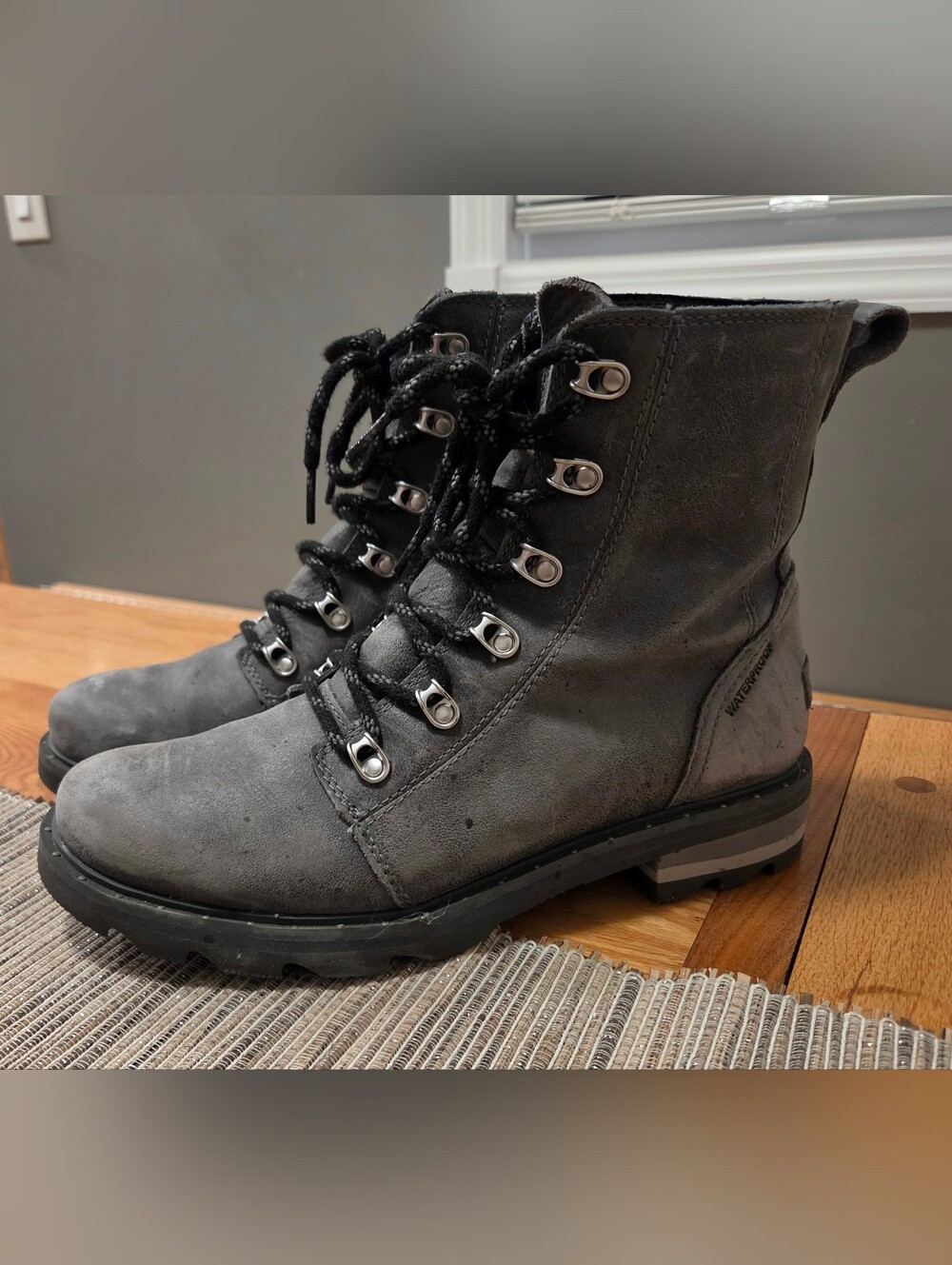 Sorel Lennox Lace-Up Women's Ankle Boots